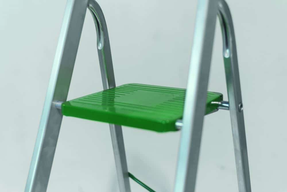 Peldaño Escalera de aluminio con doble perfil Fortes