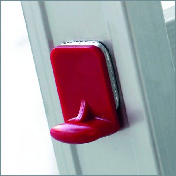 Detalle escalera de aluminio profesional Iteem S-Hook
