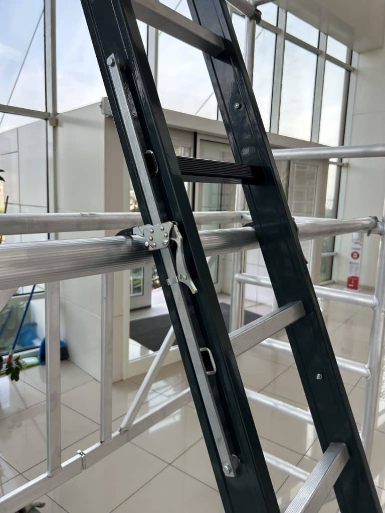 Accesorio gancho Top Safe para escalera ITEEM